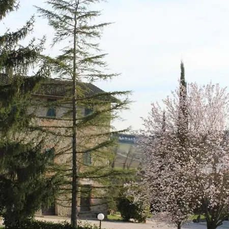 Rustikale Eleganz Mit Blick Auf Umbrische Landschaft By Interhome