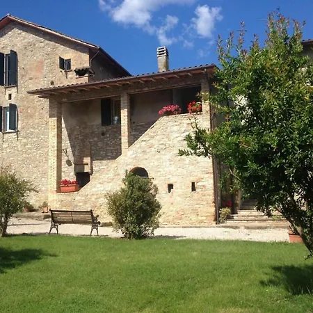 Rustikale Eleganz Mit Blick Auf Umbrische Landschaft By Interhome Appartamento *