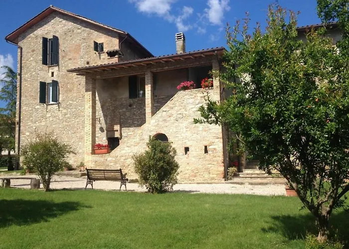 Rustikale Eleganz Mit Blick Auf Umbrische Landschaft By Interhome Apartment *